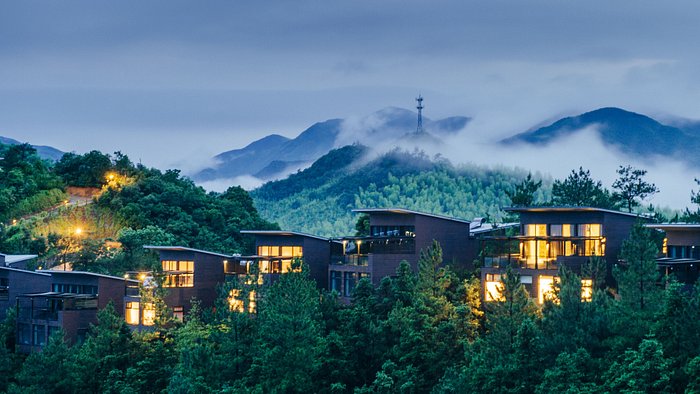 Finding Balance Inside China’s Secret Wellness Retreats